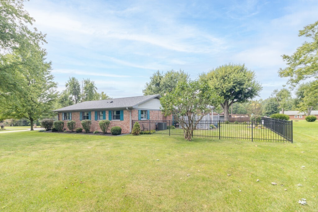 2095 Northeast Raintree Drive New Castle, IN 47362 - Photo 36 of 48 Gallery Image 36
