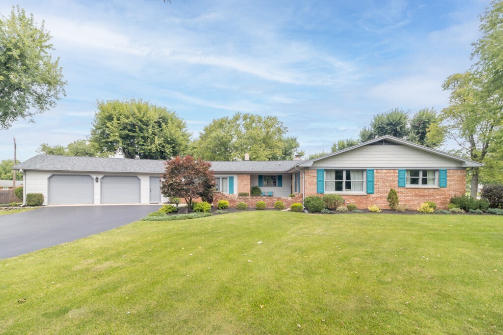 2095 Northeast Raintree Drive New Castle, IN 47362 - Photo 5 of 48 Gallery Image 5