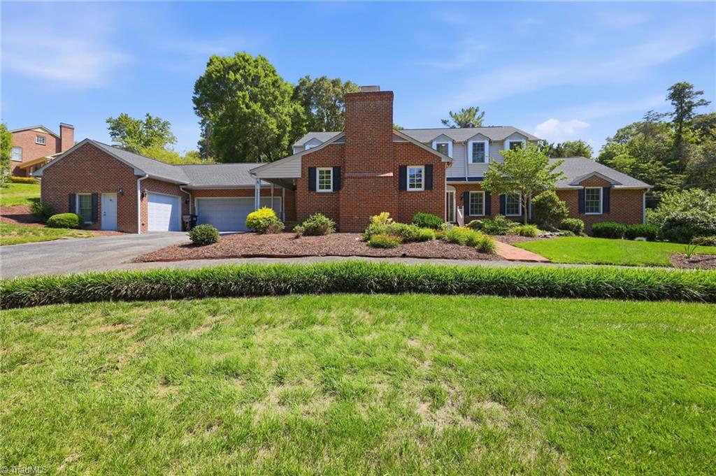 1300 Robinhood Road High Point, NC 27262 - Photo 3 of 50