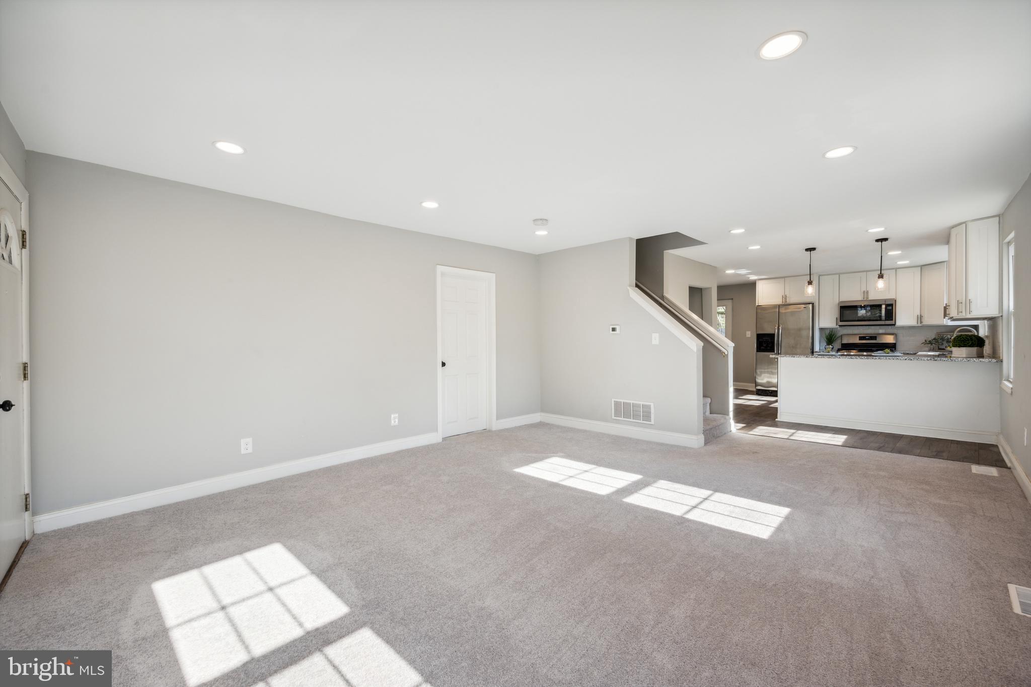896 Boundary Road Woodbury, NJ 08096 - Photo 13 of 25 Additional bedroom on first floor of living room