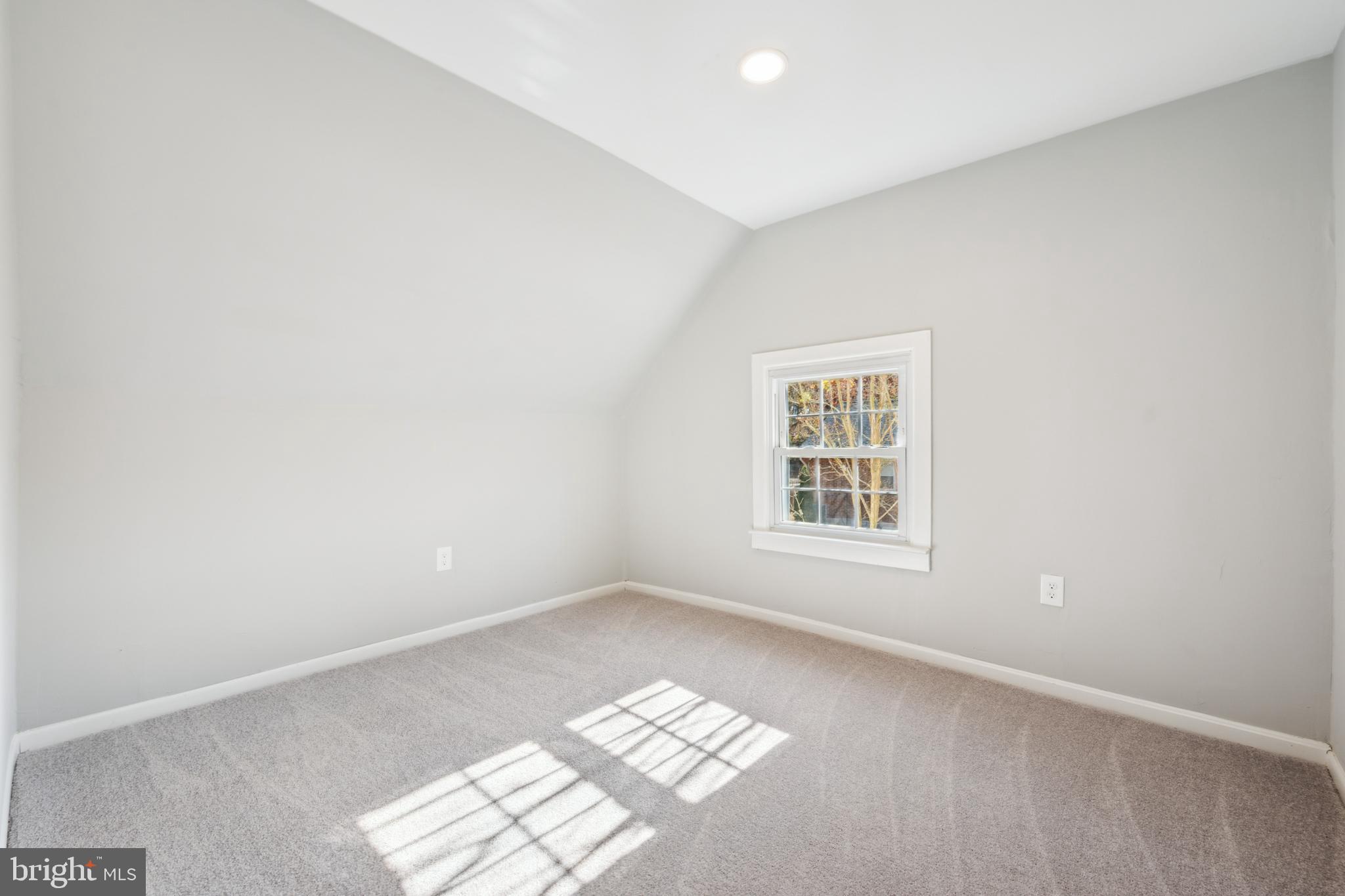 896 Boundary Road Woodbury, NJ 08096 - Photo 18 of 25 Office or Bedroom
