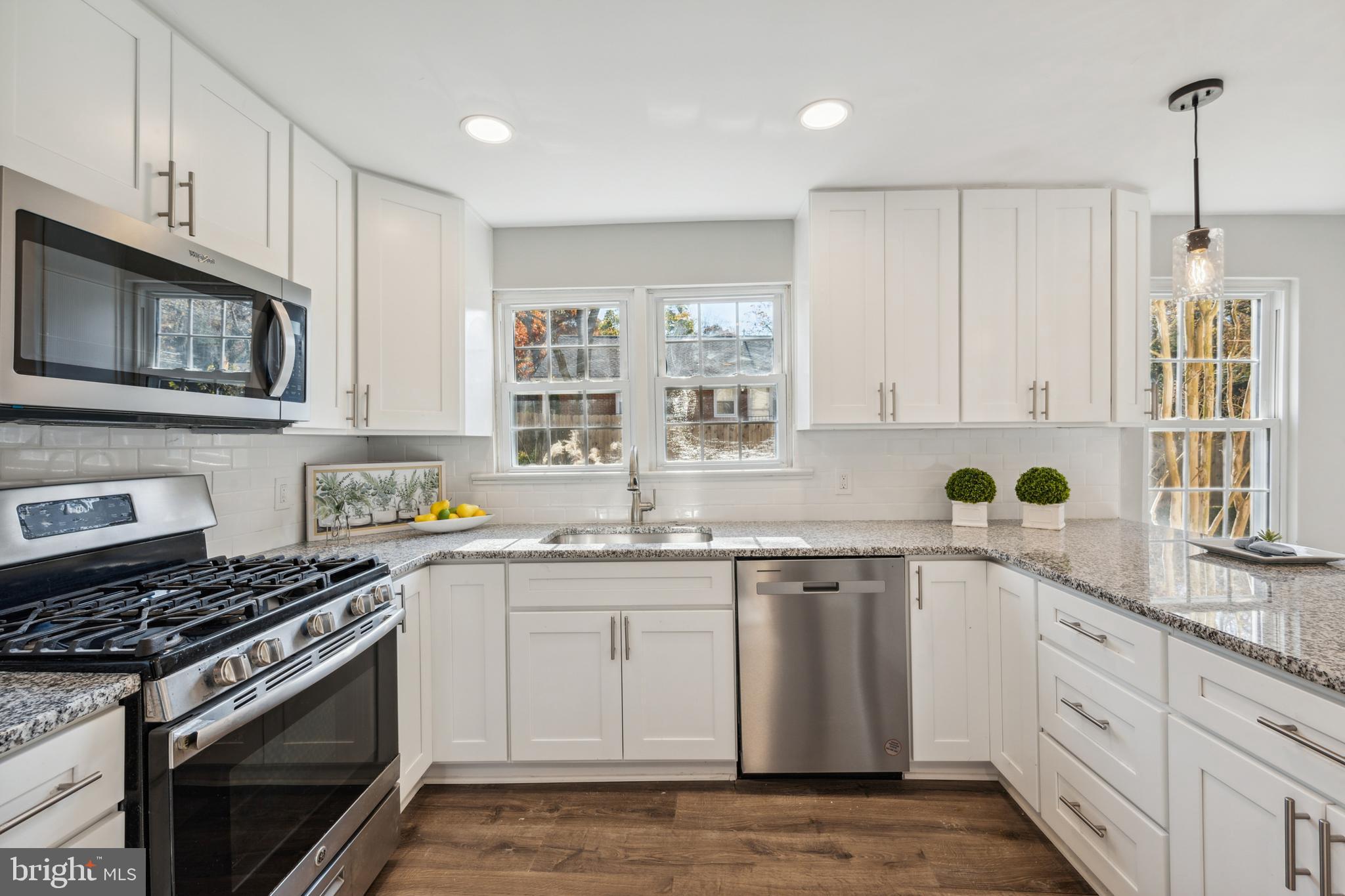 896 Boundary Road Woodbury, NJ 08096 - Photo 4 of 25 Stainless Steel Appliance