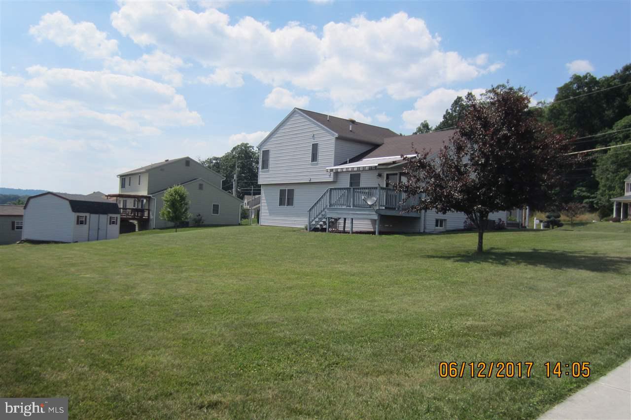 318 Big Spring Road Etters, PA 17319 - Photo 4 of 20 Gallery Image 4