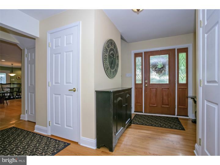 12 Walnut Ridge Road Wilmington, DE 19807 - Photo 4 of 24 Foyer