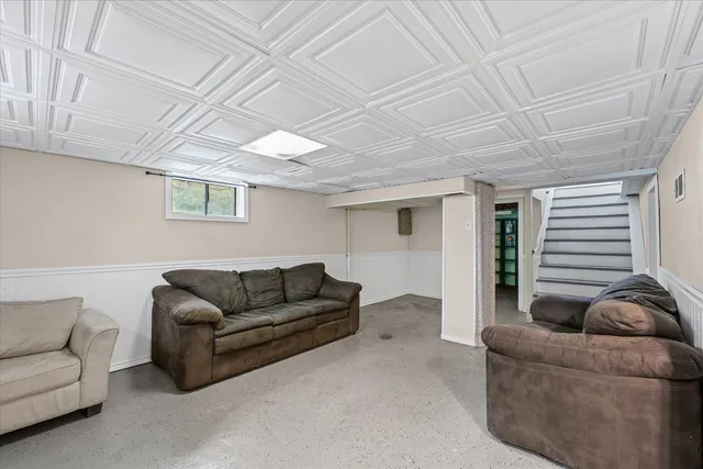 $229,900 | 314 Elmwood Drive, Champaign, IL 61821