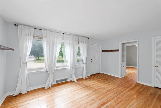 $229,900 | 314 Elmwood Drive, Champaign, IL 61821