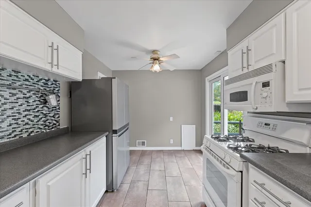 $229,900 | 314 Elmwood Drive, Champaign, IL 61821