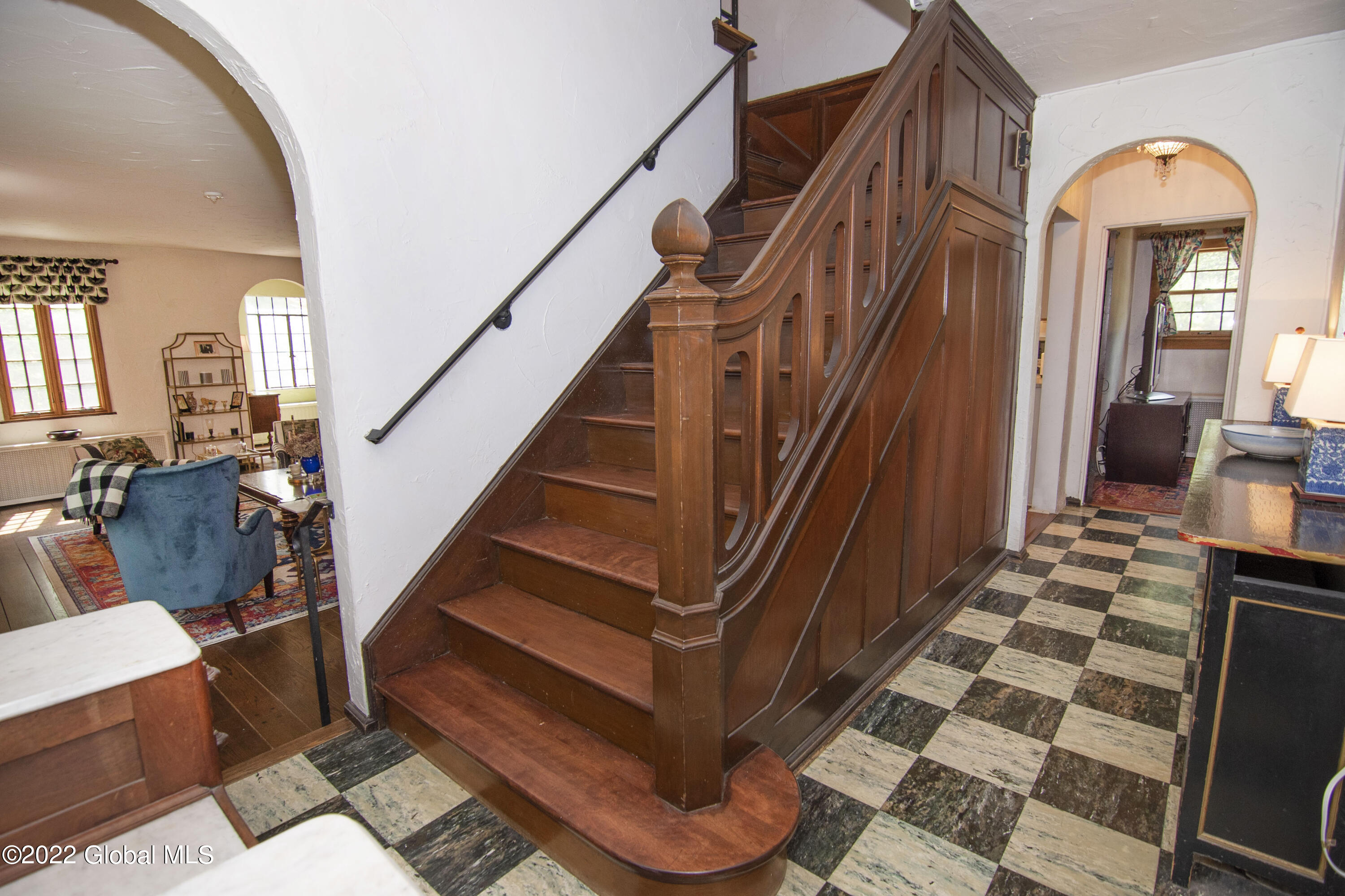 306 Osborne Road Colonie, NY 12211 - Photo 4 of 45 CRG_3502