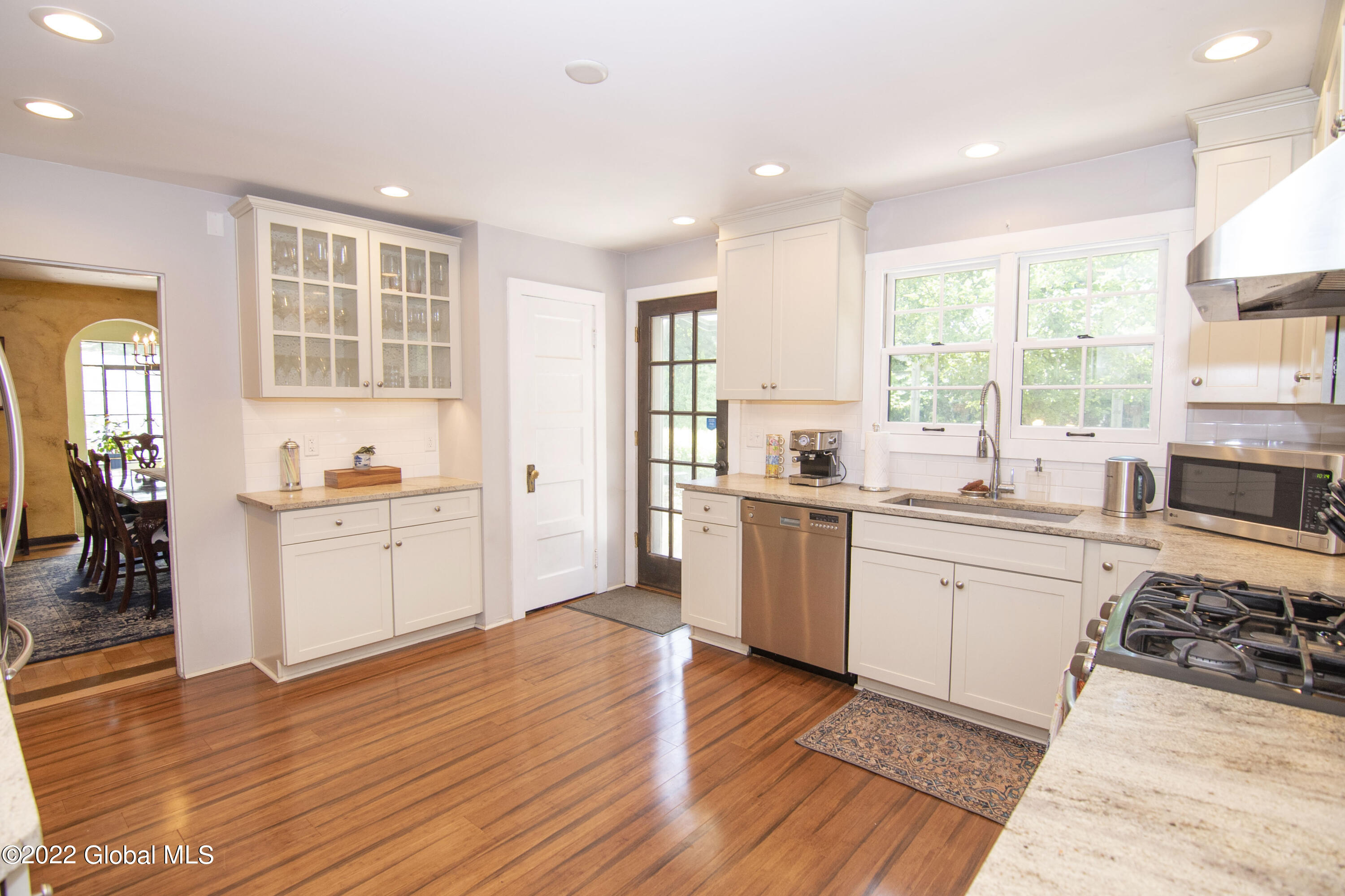 306 Osborne Road Colonie, NY 12211 - Photo 5 of 45 CRG_3468