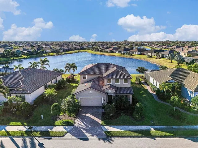 $625,000 | 6467 Willowshire Way, Bradenton, FL 34212