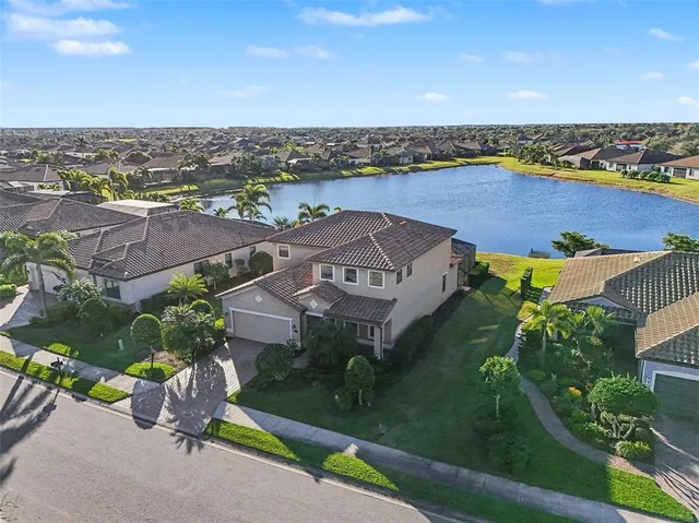 $625,000 | 6467 Willowshire Way, Bradenton, FL 34212