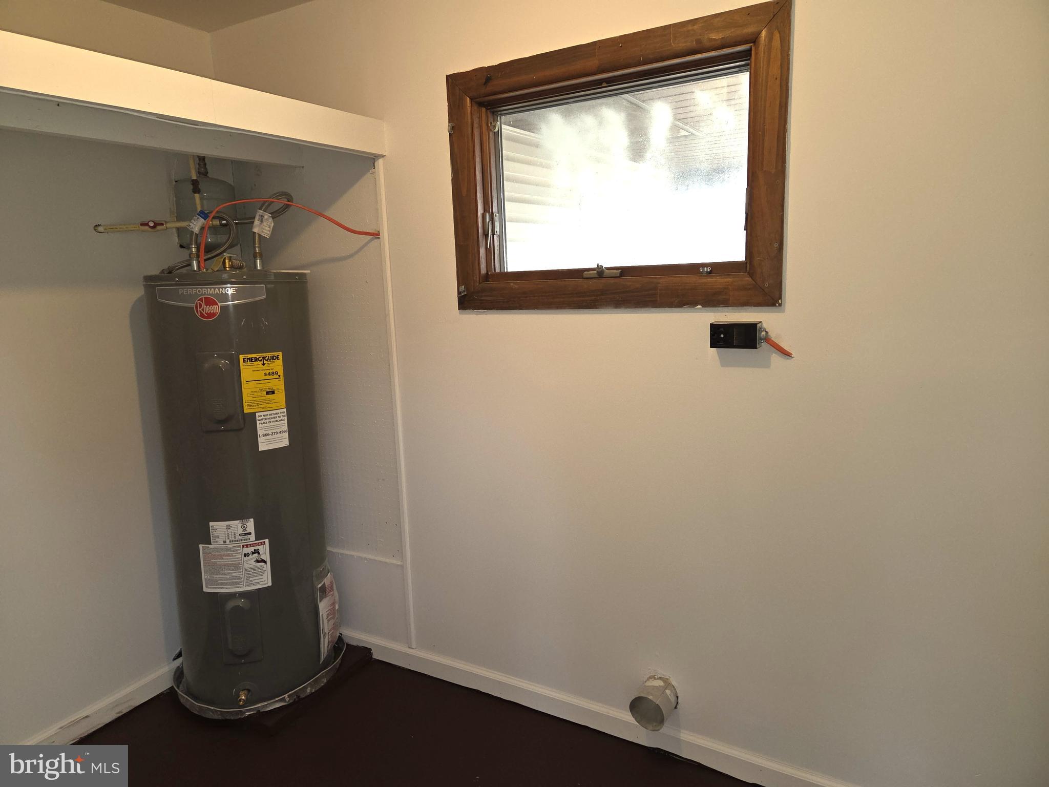 20 Kent Road Elkton, MD 21921 - Photo 15 of 20 a view of small space with a window