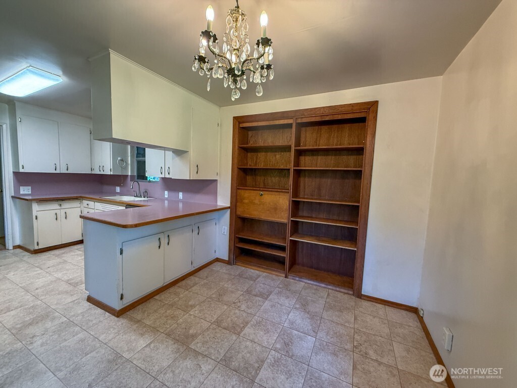 8328 200th Street Southwest Edmonds, WA 98026 - Photo 11 of 23