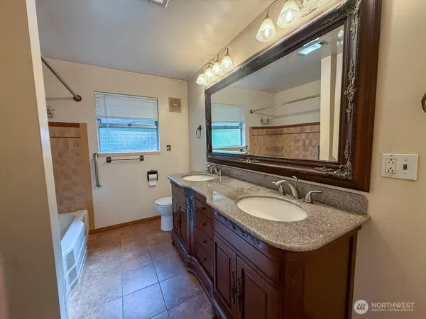 $3,500 | 8328 200th Street Southwest, Edmonds, WA 98026