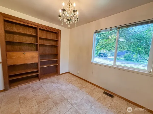 $3,500 | 8328 200th Street Southwest, Edmonds, WA 98026