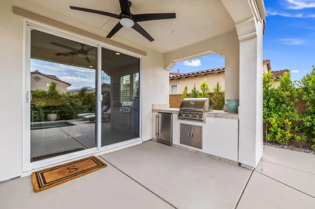 $995,000 | 51833 Via Santero, La Quinta, CA 92253