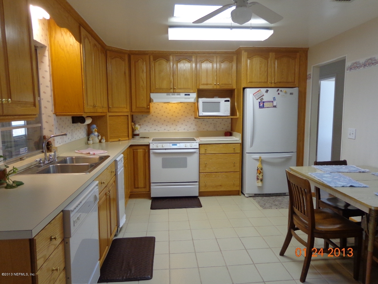 5535 Edmar Road Jacksonville, FL 32277 - Photo 6 of 29 Kitchen