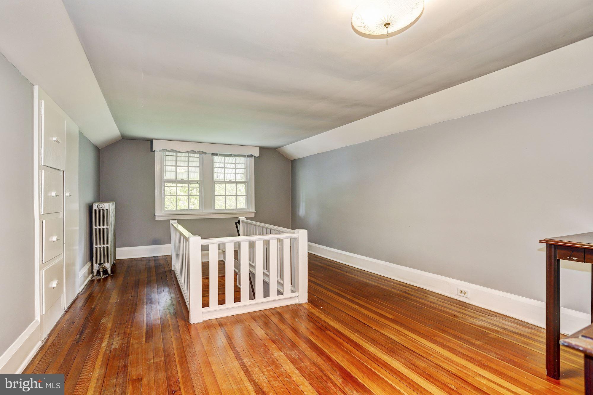 354 Ridge Road Westminster, MD 21157 - Photo 18 of 32 Upper Level Bedroom