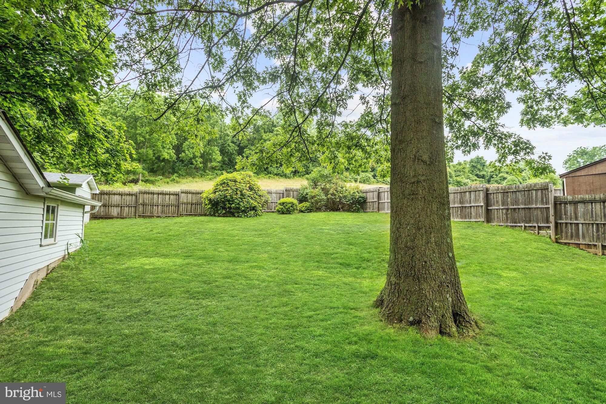 354 Ridge Road Westminster, MD 21157 - Photo 26 of 32 Expansive Fenced Backyard