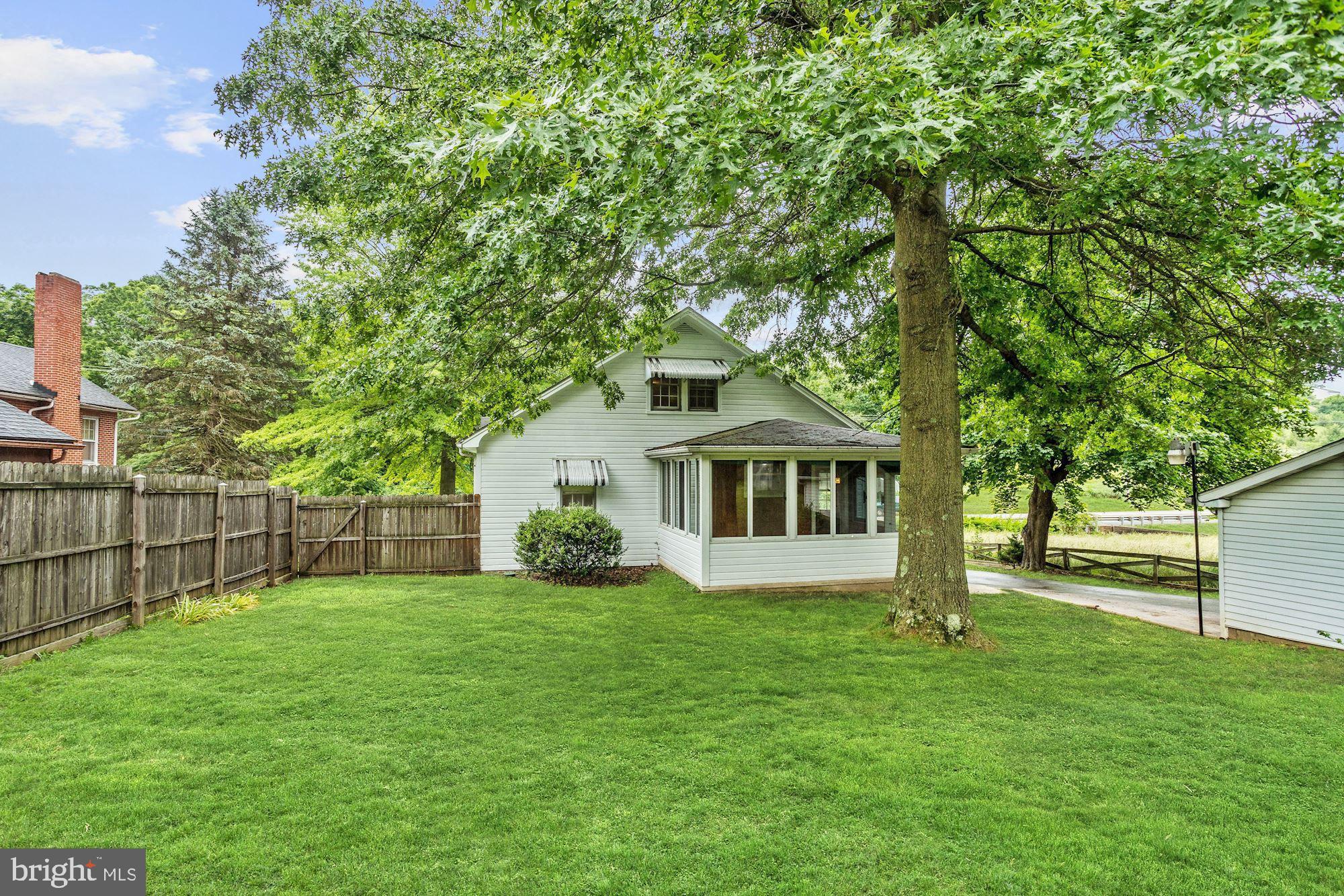354 Ridge Road Westminster, MD 21157 - Photo 28 of 32 Welcome Home!