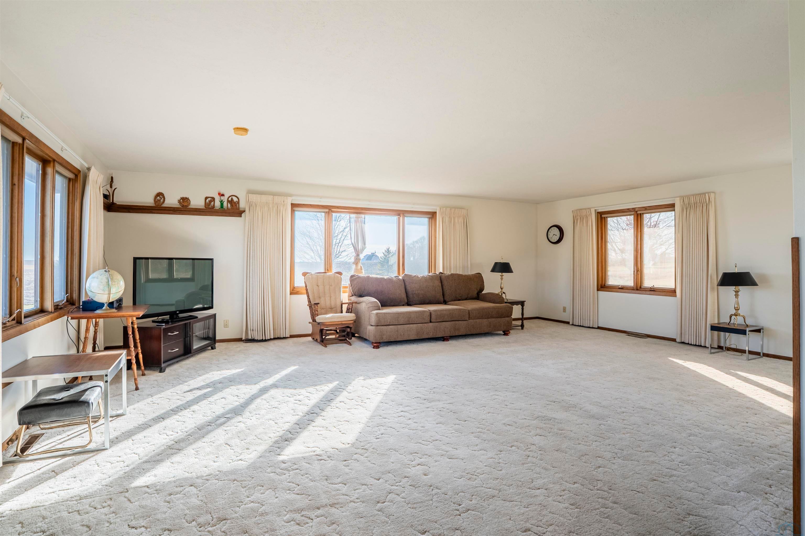 23576 Highway 140 Remsen, IA 51050 - Photo 4 of 26 Gallery Image 4