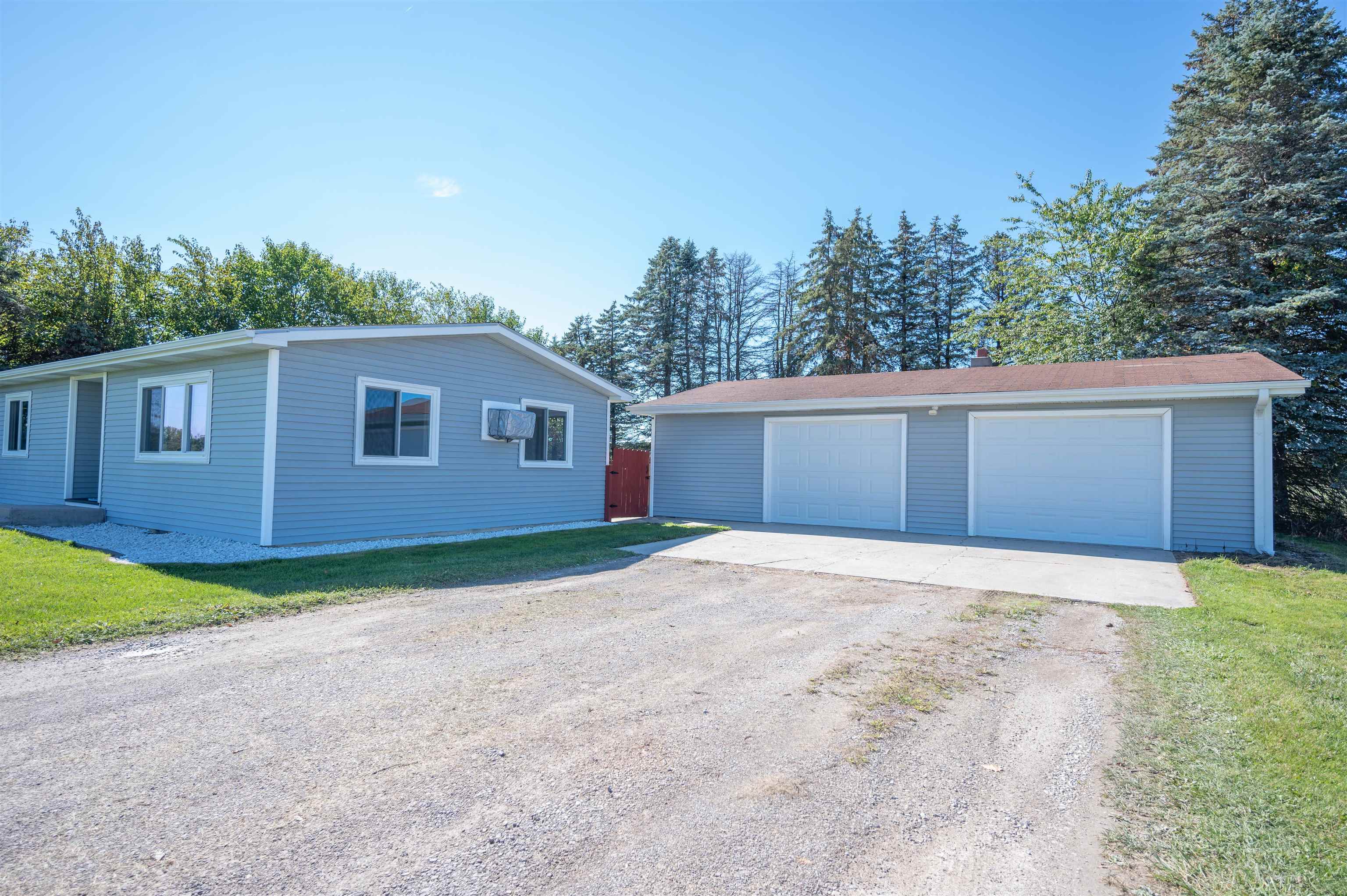 2950 South Hemlock Road Hemlock, MI 48626 - Photo 5 of 33