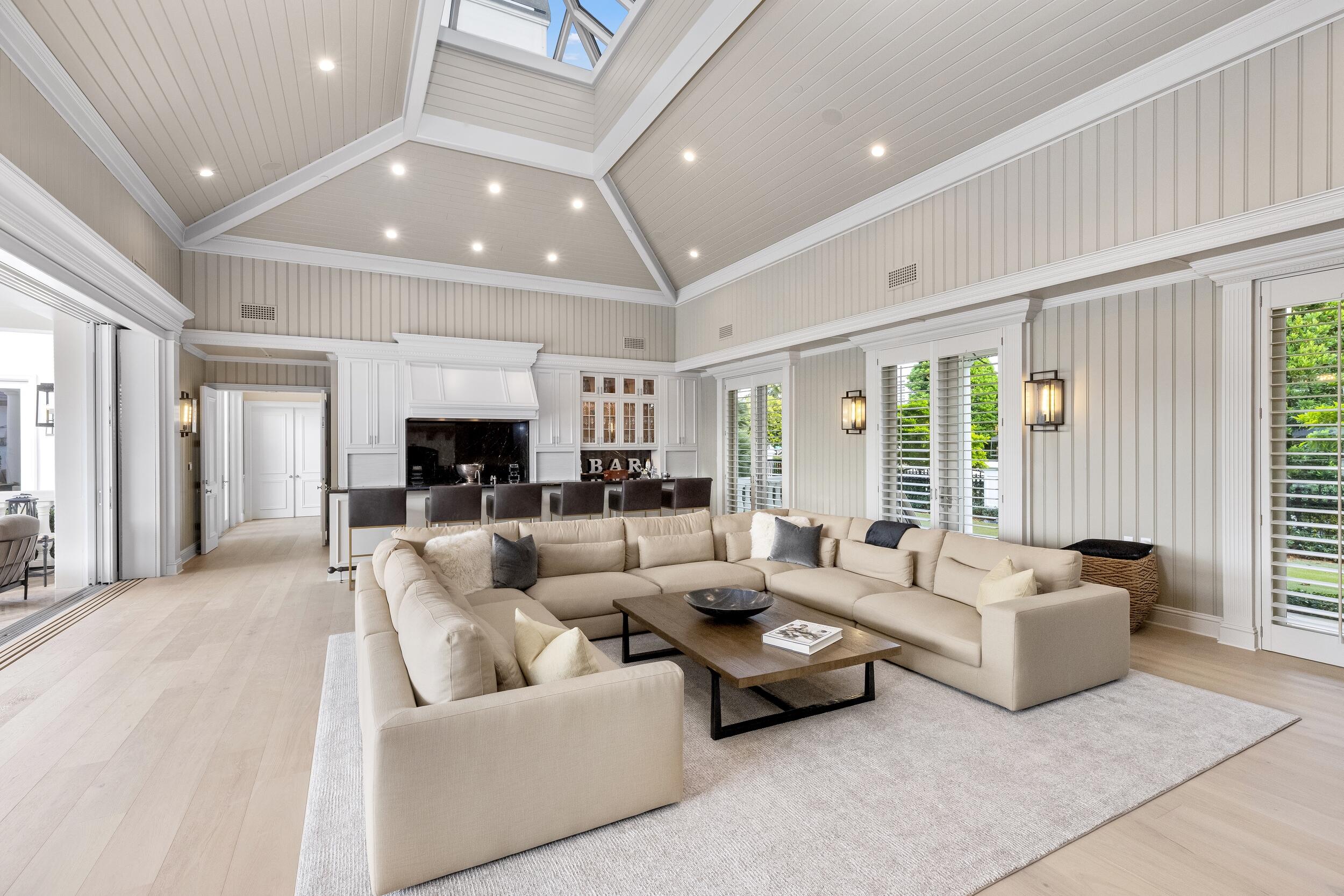 2989 Spanish River Road Boca Raton, FL 33432 - Photo 32 of 130 Lounge 4