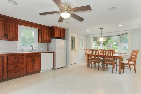 2 Rodney Road Bedford, MA 01730 - Photo 9 of 26 Gallery Image 9