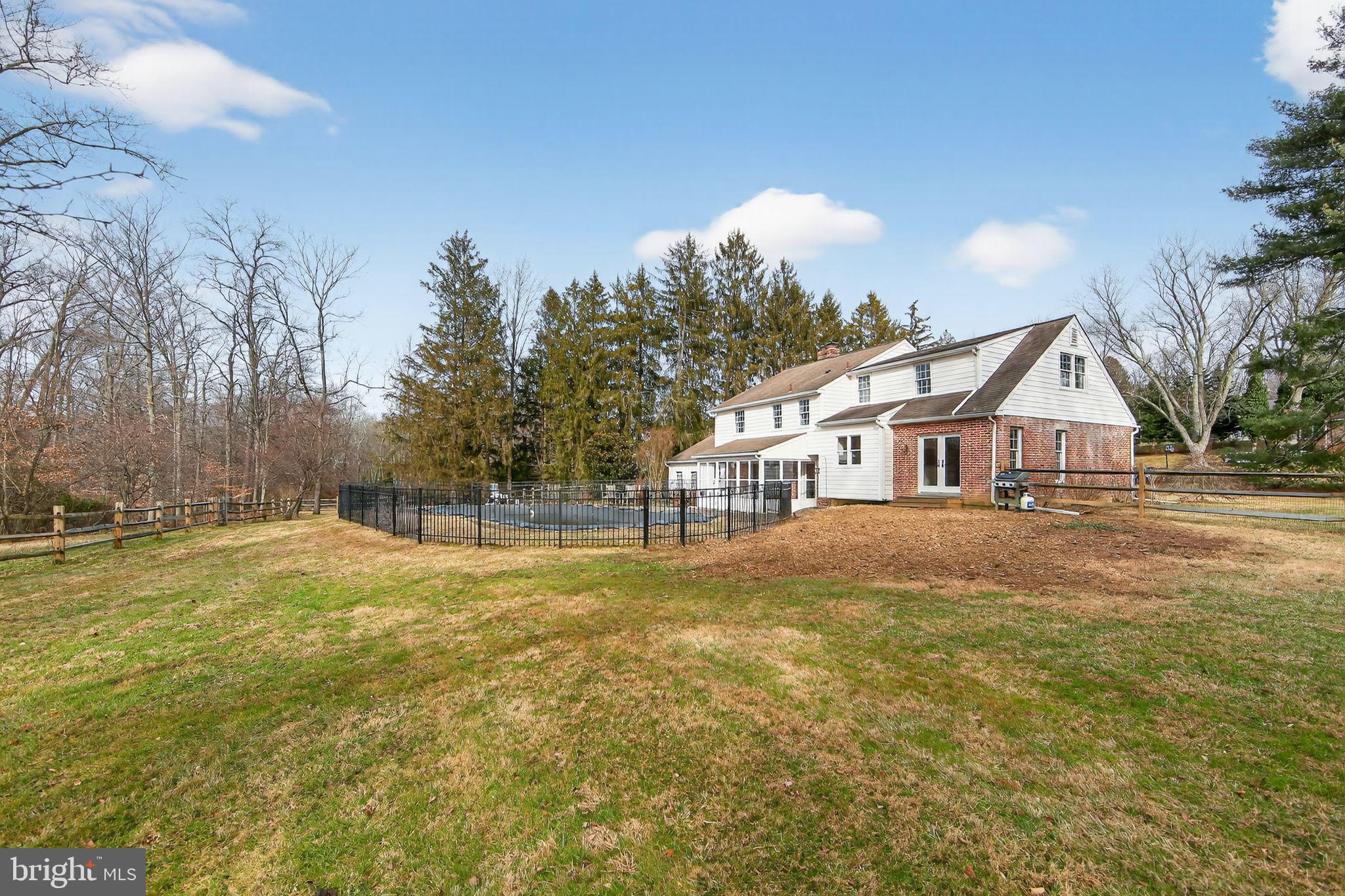 850 Farragut Road Berwyn, PA 19312 - Photo 14 of 37 Level Rear Yard