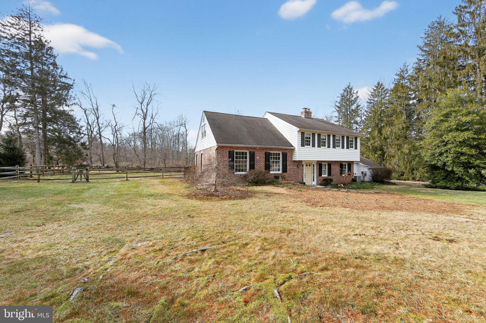 850 Farragut Road Berwyn, PA 19312 - Photo 2 of 37 Side Front View