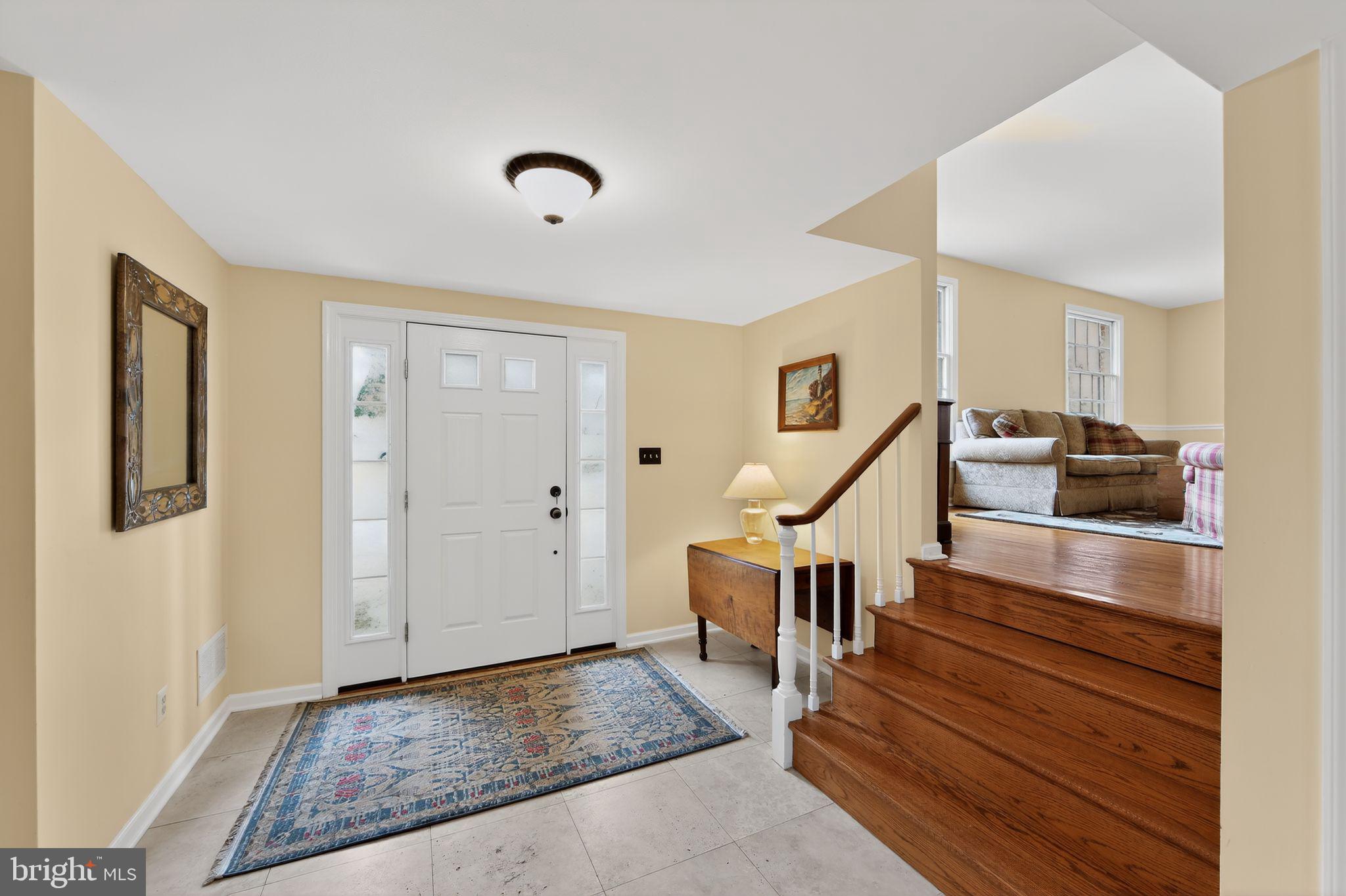 850 Farragut Road Berwyn, PA 19312 - Photo 3 of 37 Entrance Foyer