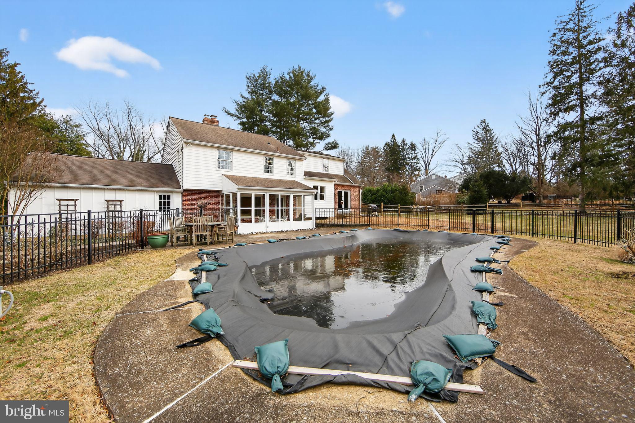 850 Farragut Road Berwyn, PA 19312 - Photo 35 of 37 Premium Aluminum Fencing around Inground Pool