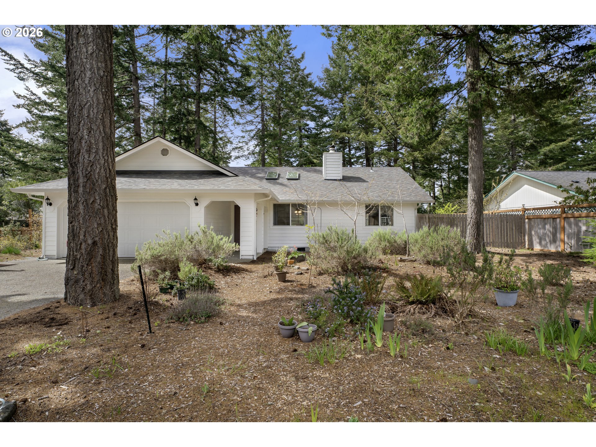 2191 Willow Street Florence, OR 97439 - Photo 2 of 46