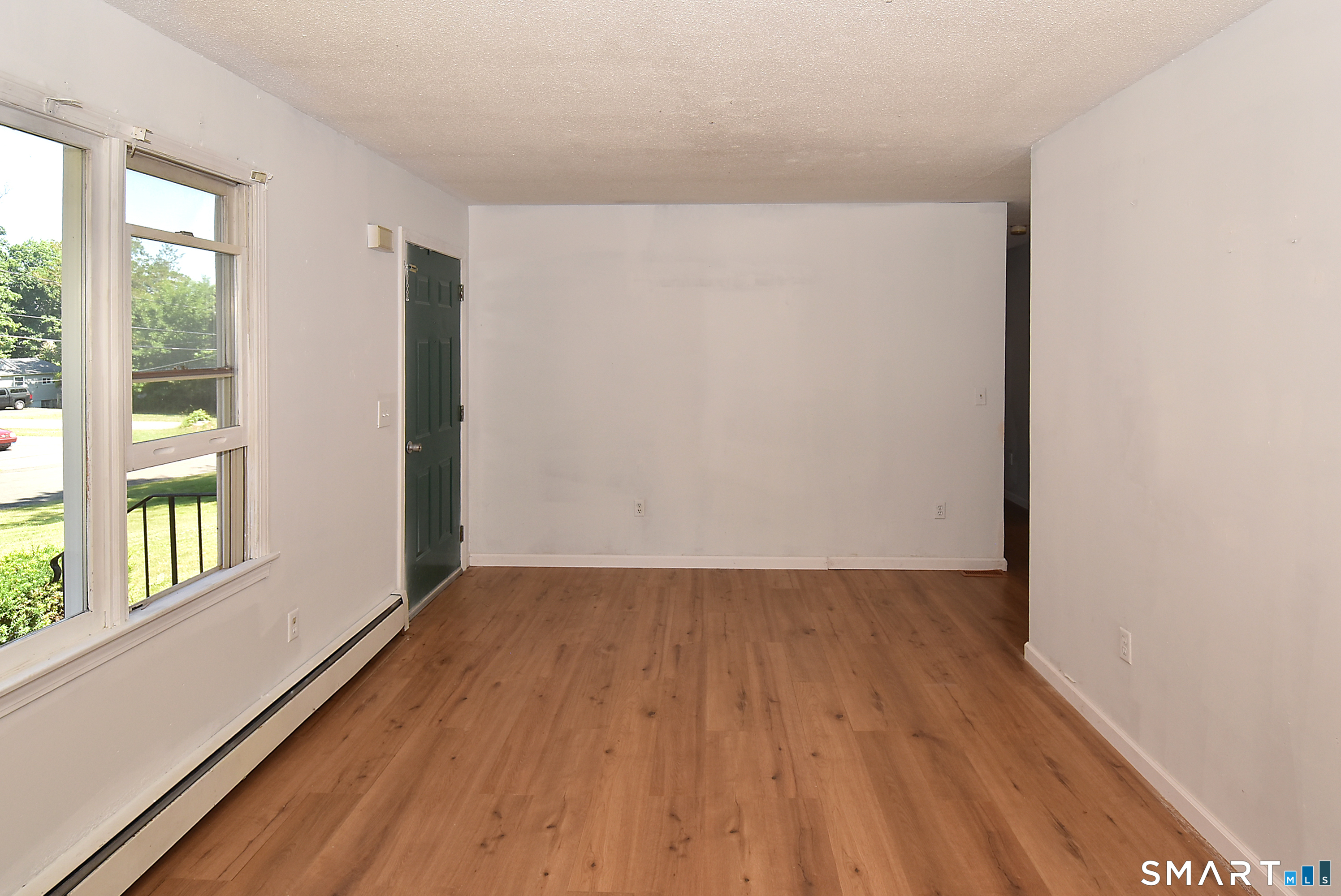 90 Forest Road Coventry, CT 06238 - Photo 10 of 26 Living Room