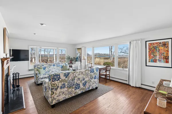 $50,000 | 245 Old Stone Highway, East Hampton, NY 11937