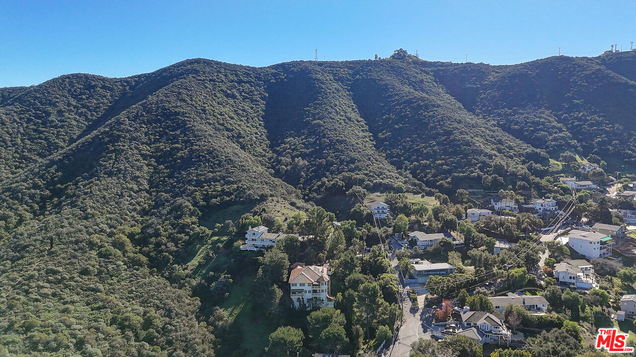 456 McKnight Road Newbury Park, CA 91320 - Photo 17 of 75 a view of mountains and valleys