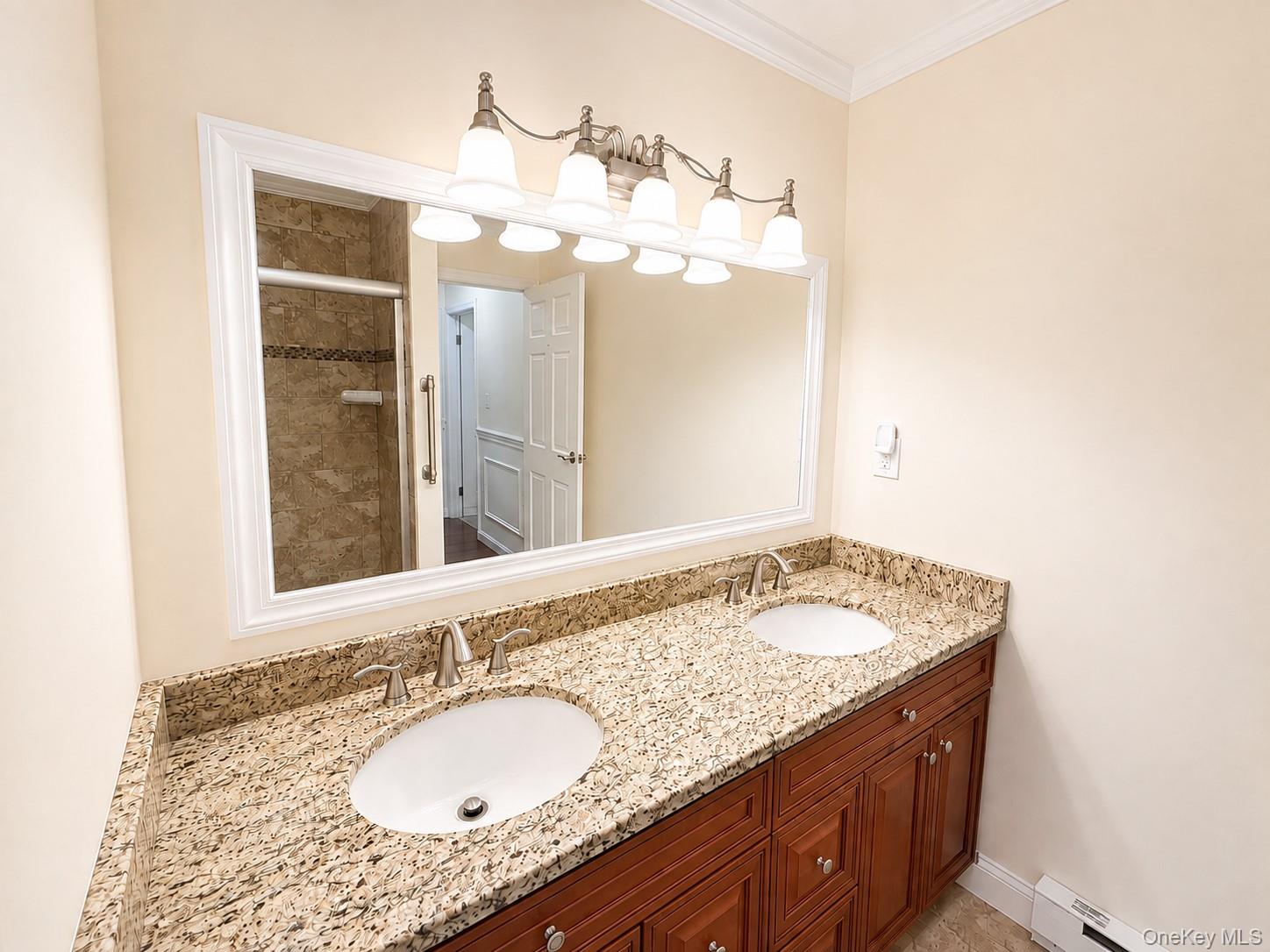 463 B Oldham Court Ridge, NY 11961 - Photo 15 of 26 Gallery Image 15