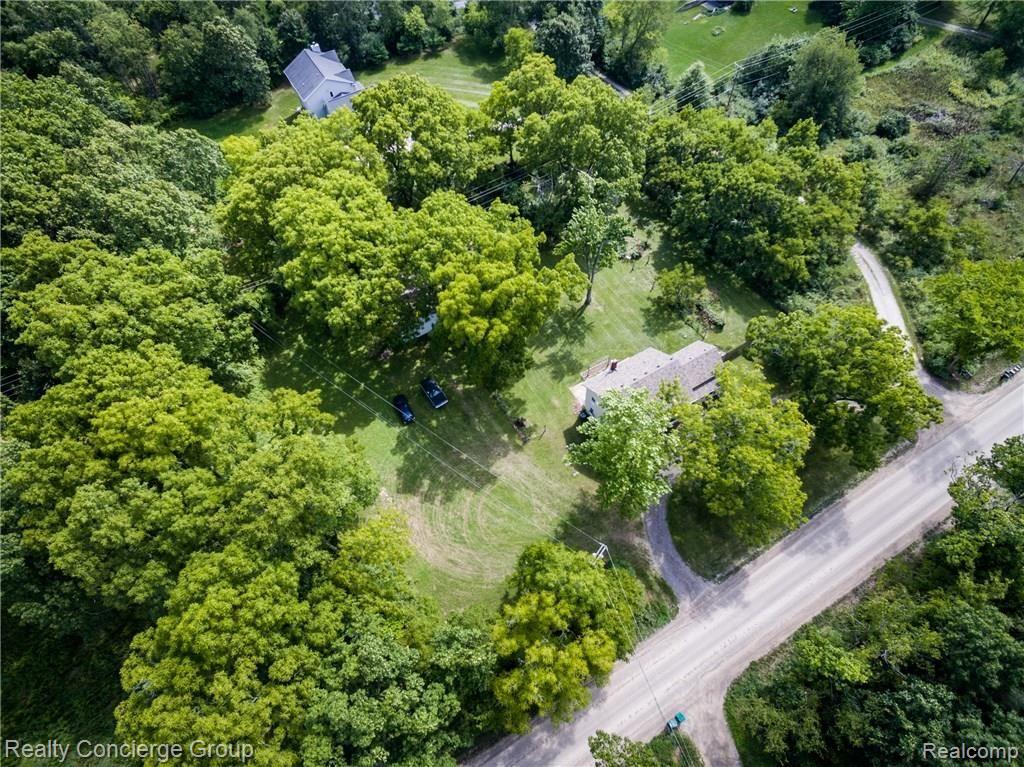 820 North Hughes Road Howell, MI 48843 - Photo 21 of 27 Hughes drone (1 of 26).jpg