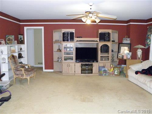 714 Richey Road Taylorsville, NC 28681 - Photo 4 of 21 Gallery Image 4