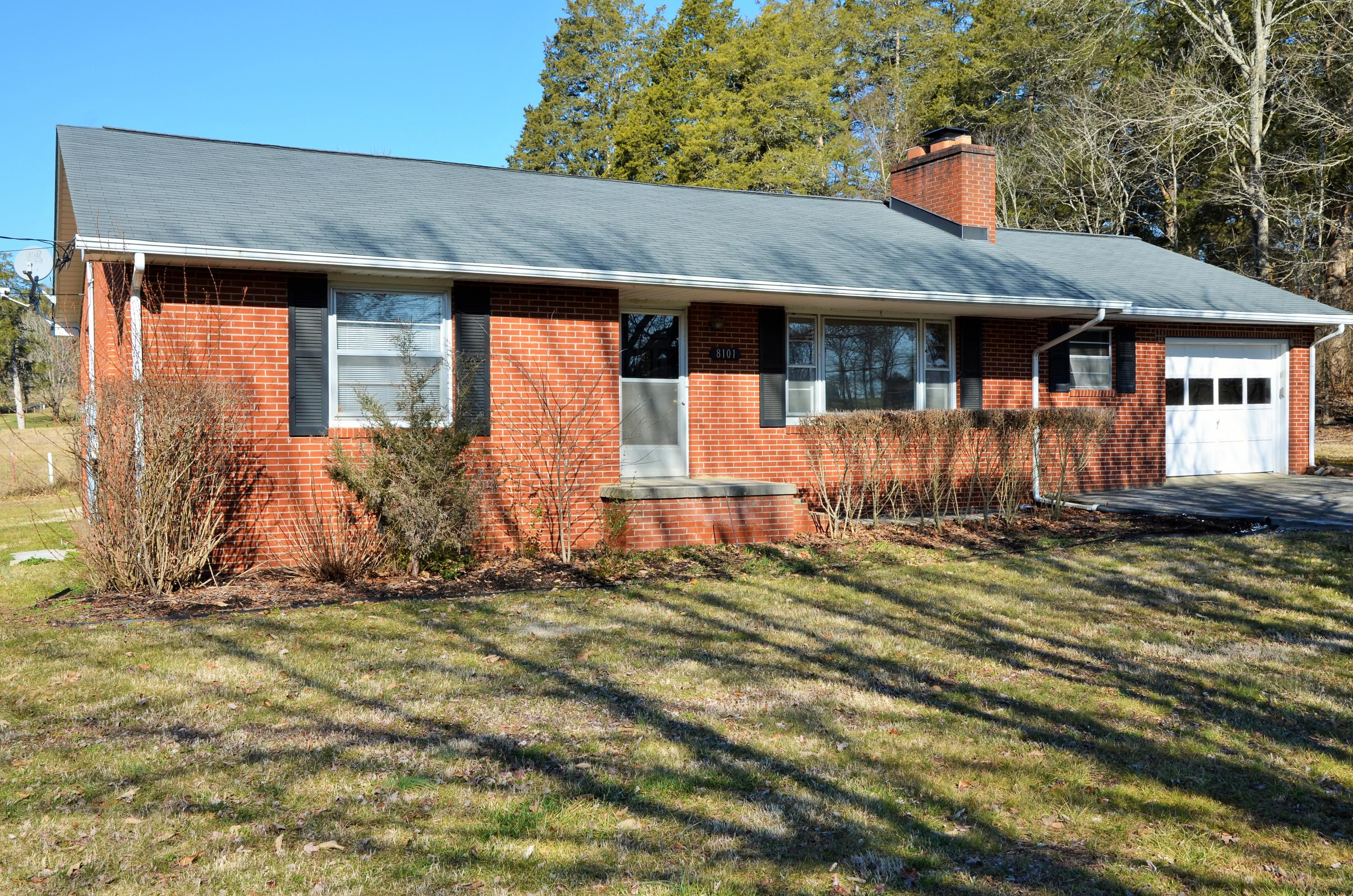 8101 Corryton Luttrell Road Corryton, TN 37721 - Photo 1 of 19 Front1