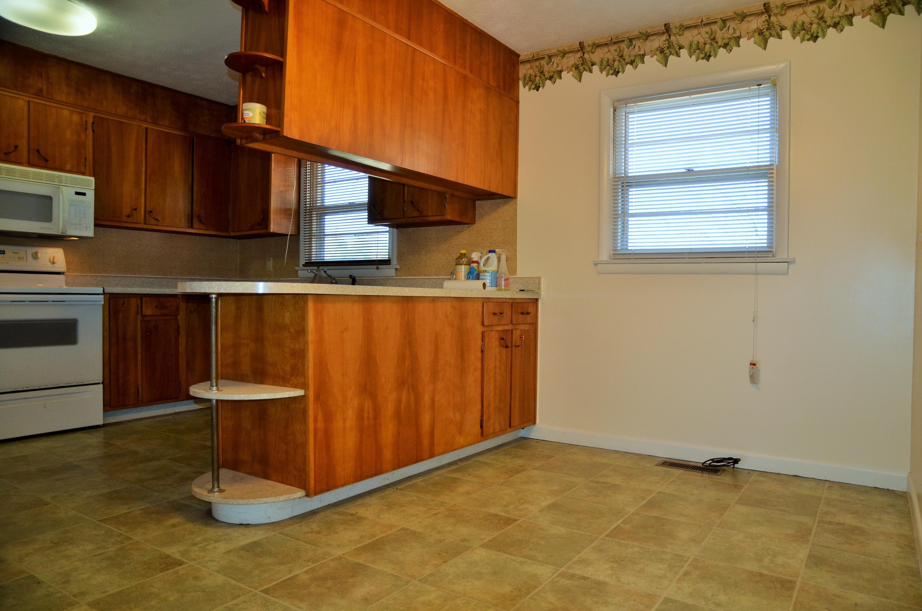8101 Corryton Luttrell Road Corryton, TN 37721 - Photo 7 of 19 Dining Area