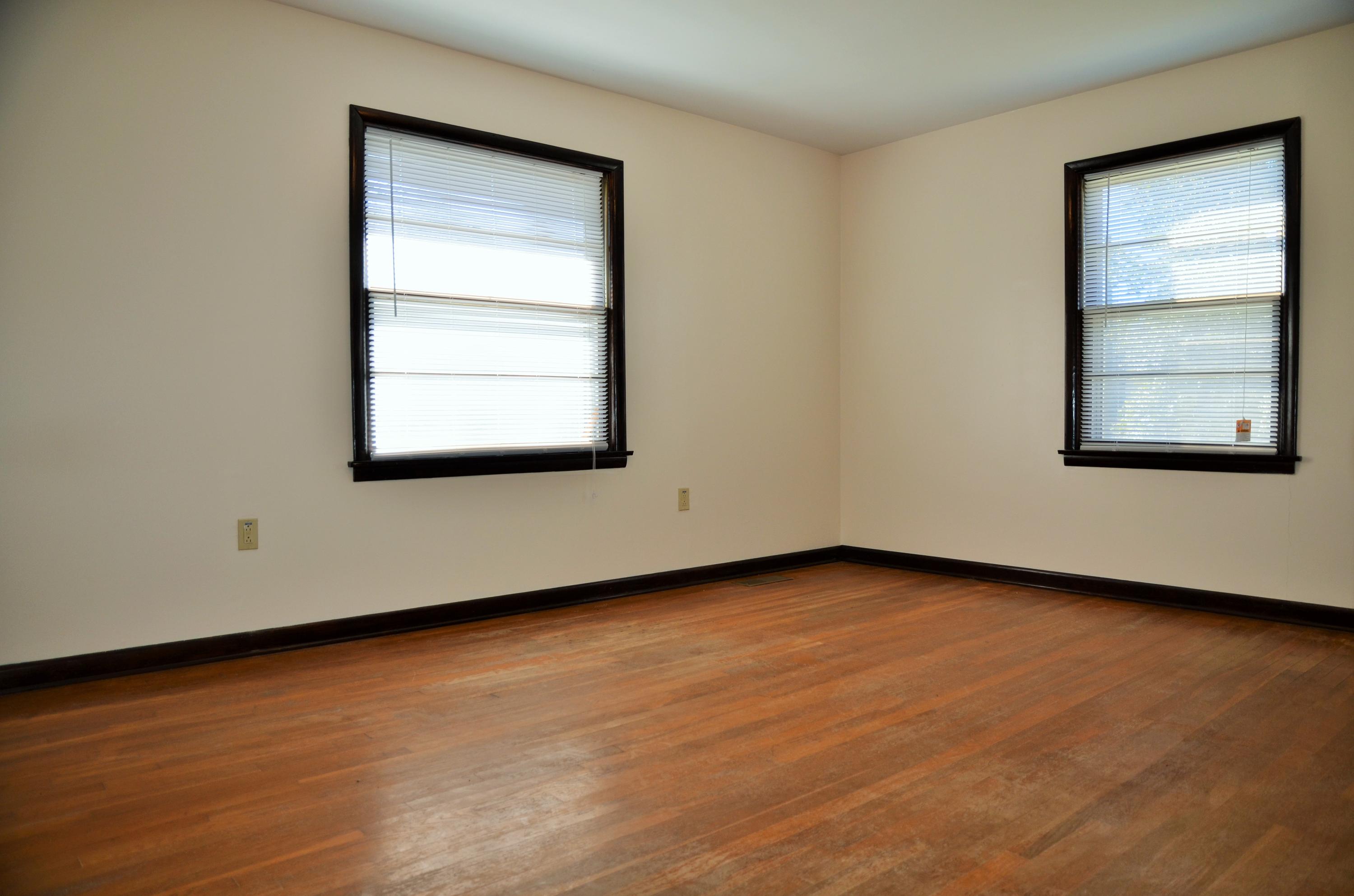 8101 Corryton Luttrell Road Corryton, TN 37721 - Photo 10 of 19 Master Bedroom