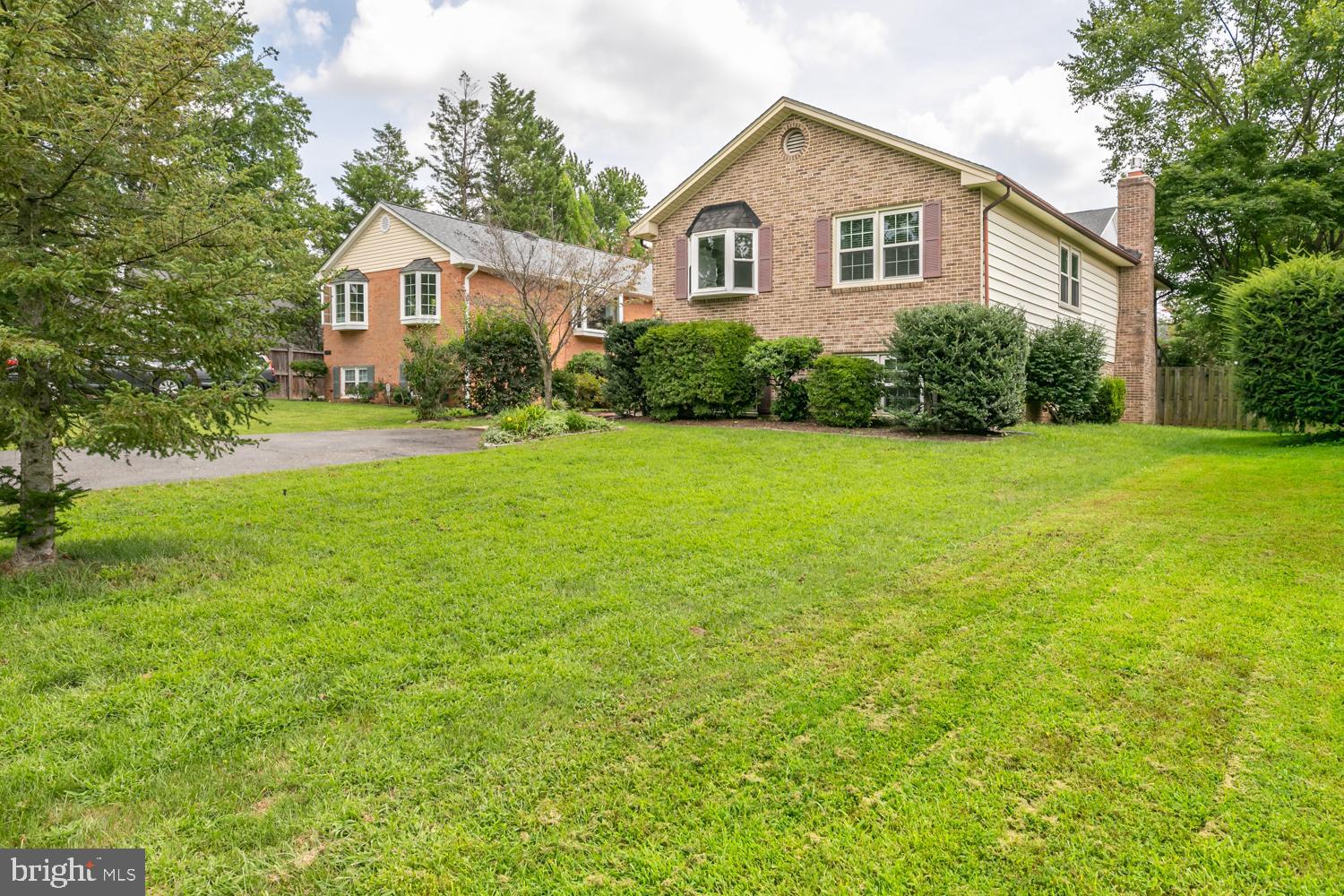 6893 Chelsea Road McLean, VA 22101 - Photo 1 of 33 Gallery Image 1