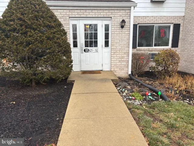 $2,000 | 26 Park Avenue, Unit B28, Chalfont, PA 18914