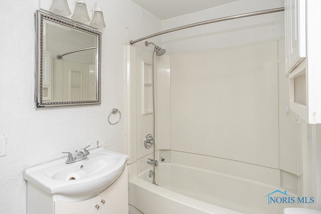 104 Ardsley Road Walbridge, OH 43465 - Photo 44 of 50 Gallery Image 44