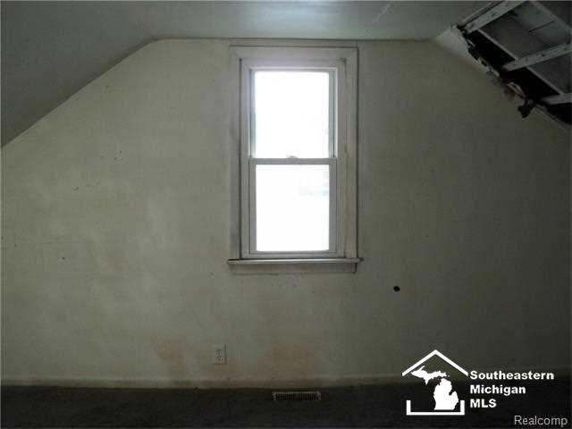 12061 Telegraph Road Carleton, MI 48117 - Photo 14 of 14 20459976-13.JPG