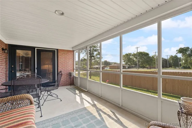 $260,000 | 102 Crown Court, New Albany, IN 47150