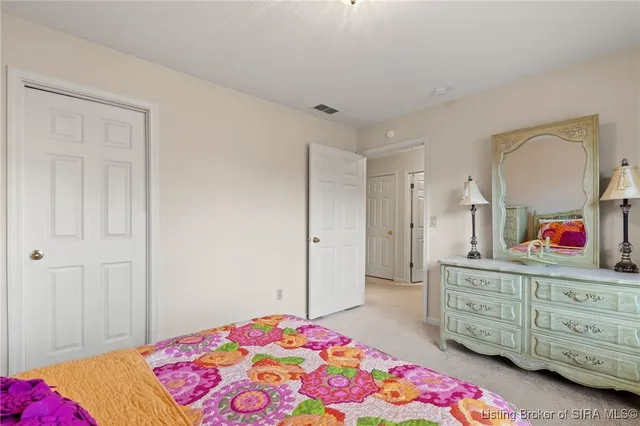 $260,000 | 102 Crown Court, New Albany, IN 47150