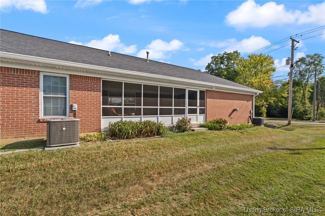 102 Crown Court New Albany, IN 47150 - Photo 36 of 38