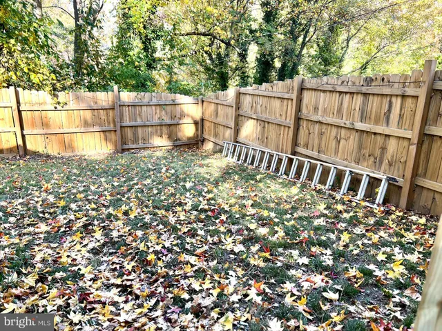 a view of an outdoor space